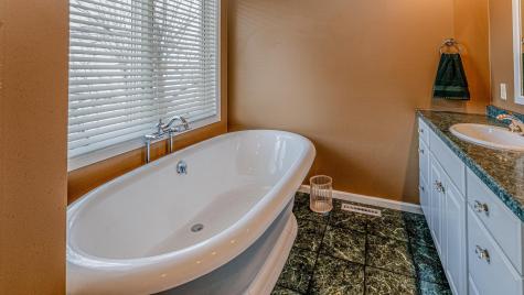 1405 Geneva Drive Alexandria MN 56308