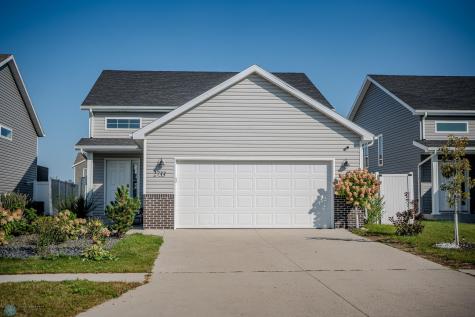 2733 Divide Street W West Fargo ND 58078