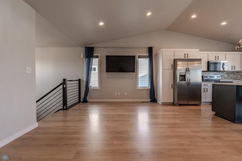 2733 Divide Street W West Fargo ND 58078