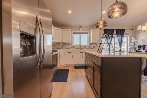 2733 Divide Street W West Fargo ND 58078