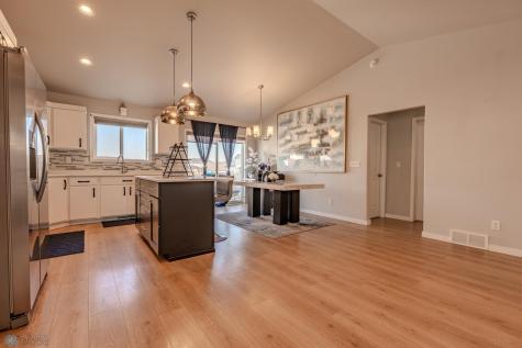2733 Divide Street W West Fargo ND 58078