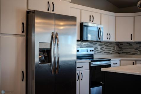 2733 Divide Street W West Fargo ND 58078