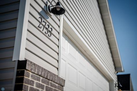 2733 Divide Street W West Fargo ND 58078