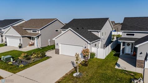 2733 Divide Street W West Fargo ND 58078