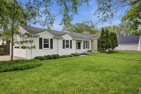 615 10th Avenue S Fargo ND 58103