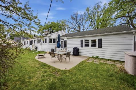 615 10th Avenue S Fargo ND 58103