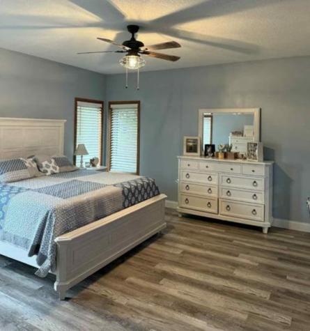 301 7th Street NW New Richland MN 56072