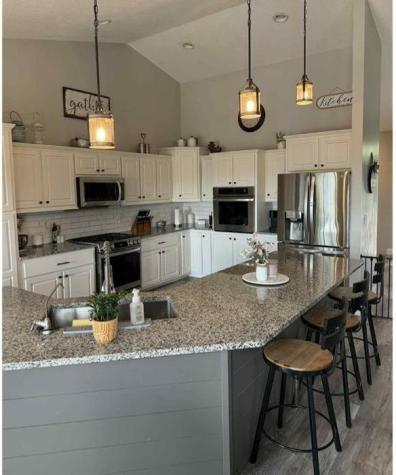 301 7th Street NW New Richland MN 56072