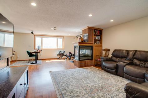 506 Mariann Lane Dilworth MN 56529