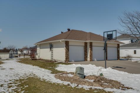 506 Mariann Lane Dilworth MN 56529
