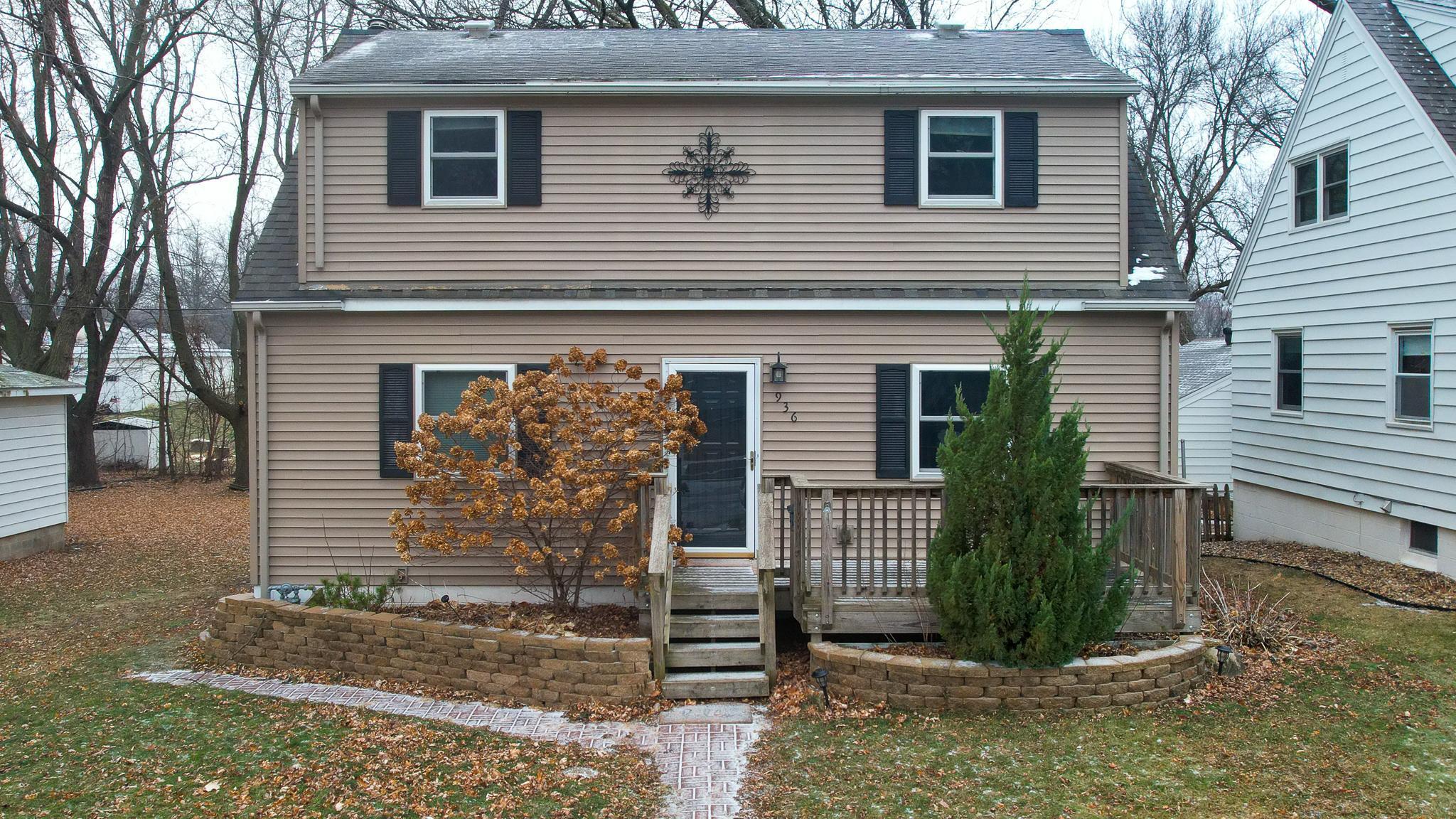 936 S 1st Avenue Albert Lea MN 56007