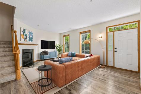 15461 Frost Path Apple Valley MN 55124