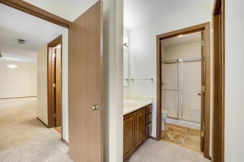 10441 Greenbrier Road Minnetonka MN 55305