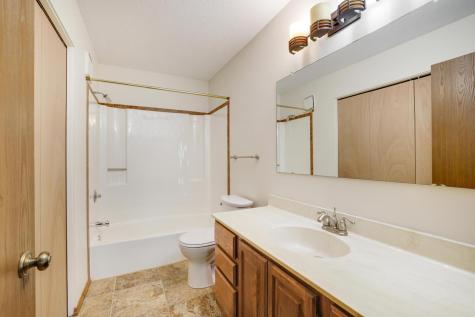 10441 Greenbrier Road Minnetonka MN 55305