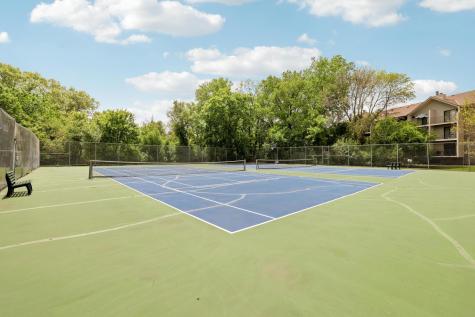 10441 Greenbrier Road Minnetonka MN 55305