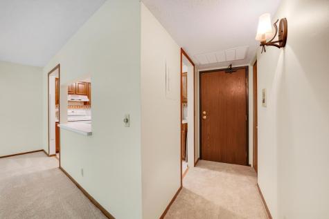 10441 Greenbrier Road Minnetonka MN 55305