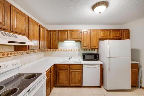 10441 Greenbrier Road Minnetonka MN 55305