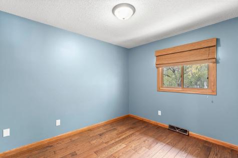 4942 W 143rd Street Savage MN 55378