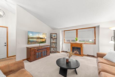 4942 W 143rd Street Savage MN 55378