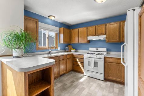 4942 W 143rd Street Savage MN 55378
