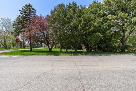 323 4th Street SE Staples MN 56479