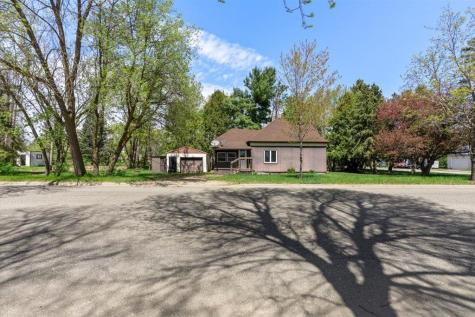 323 4th Street SE Staples MN 56479