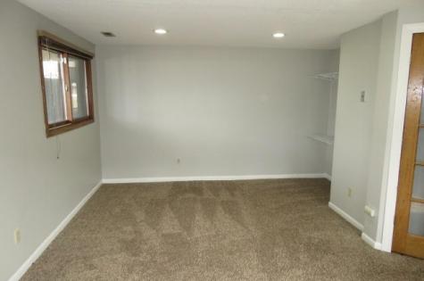 8761 N Maplebrook Circle Brooklyn Park MN 55445