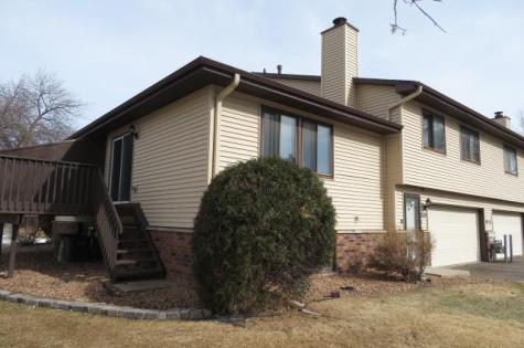 8761 N Maplebrook Circle Brooklyn Park MN 55445