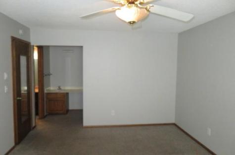 8761 N Maplebrook Circle Brooklyn Park MN 55445
