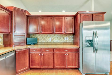 931 35th Avenue W West Fargo ND 58078