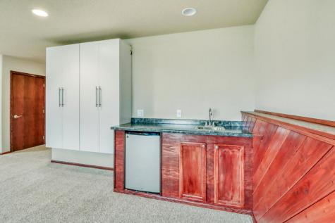 931 35th Avenue W West Fargo ND 58078