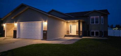 931 35th Avenue W West Fargo ND 58078