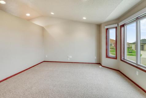 931 35th Avenue W West Fargo ND 58078