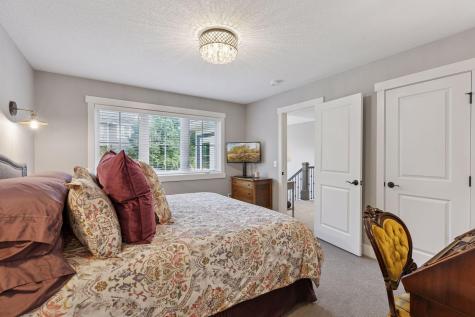 6311 Montee Drive Eden Prairie MN 55344