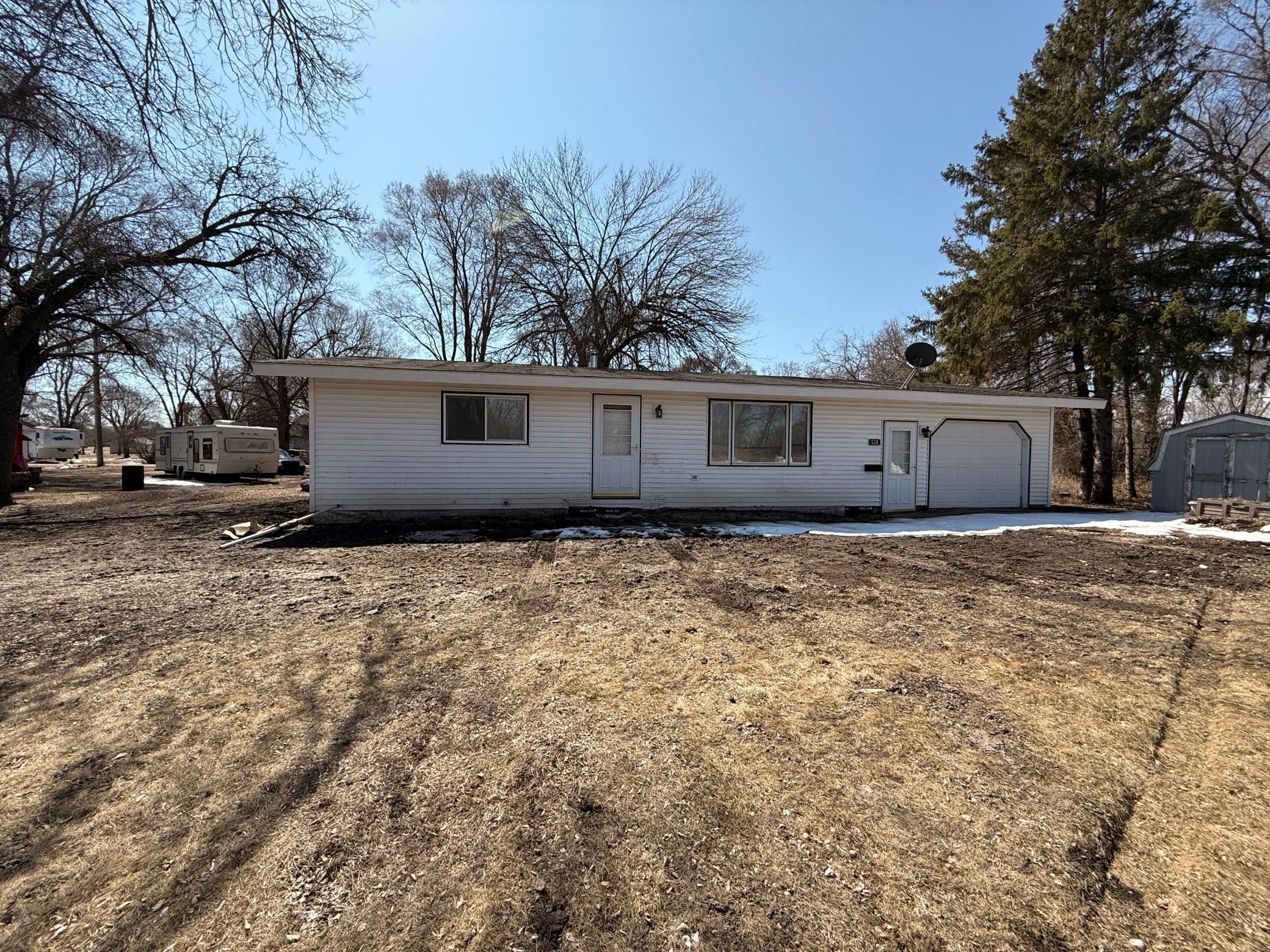 528 W Sorenson Avenue Appleton MN 56208