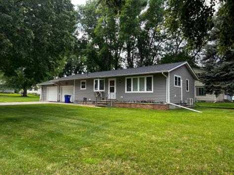 618 Memorial Place Dawson MN 56232