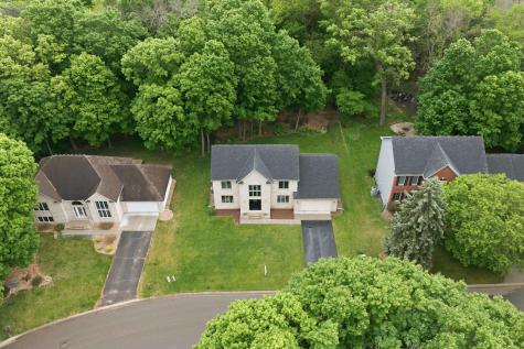 2037 Boulder Road Chanhassen MN 55317
