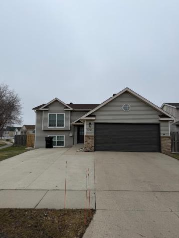 5743 18th Street S Fargo ND 58104