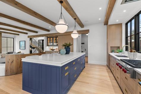 254 Lake Street Excelsior MN 55331
