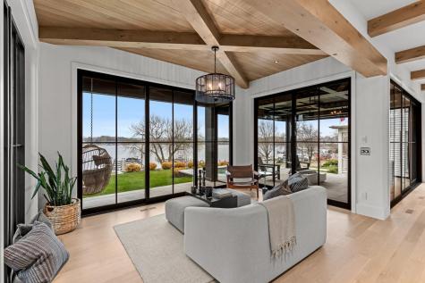 254 Lake Street Excelsior MN 55331