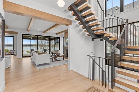 254 Lake Street Excelsior MN 55331