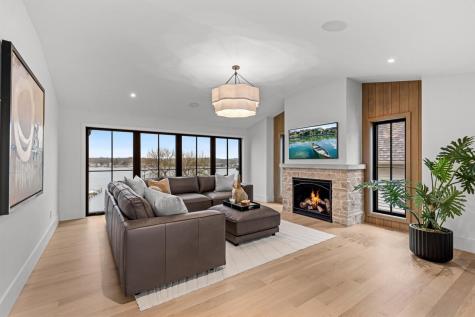 254 Lake Street Excelsior MN 55331