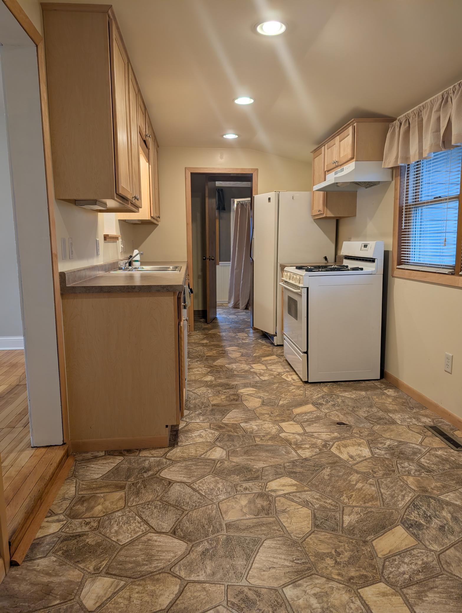 150 Mason Avenue Alden MN 56009