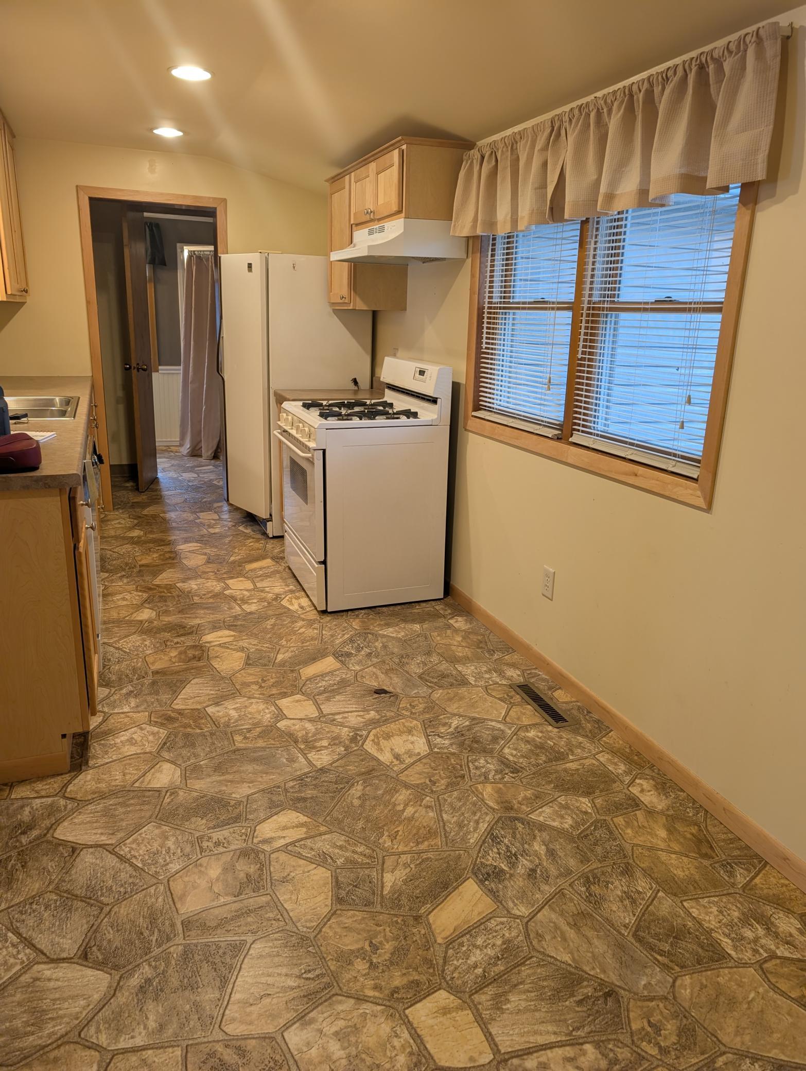 150 Mason Avenue Alden MN 56009