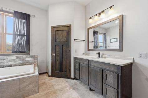 5365 159th Avenue SE Kindred ND 58051