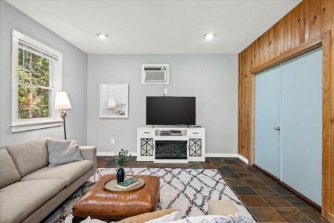 2368 Hadley Avenue N Oakdale MN 55128
