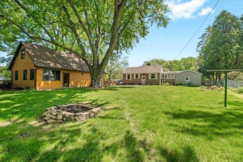 2368 Hadley Avenue N Oakdale MN 55128