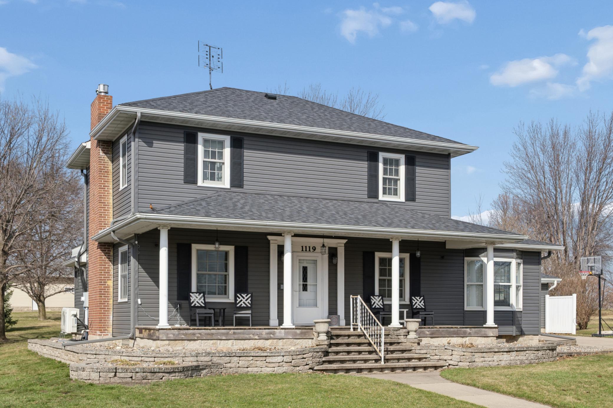 1119 9th Street Gaylord MN 55334