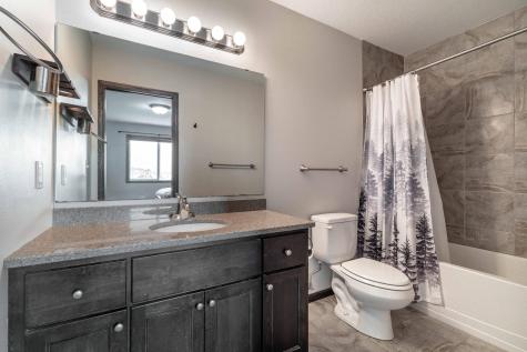 1557 Johnson Drive S Moorhead MN 56560