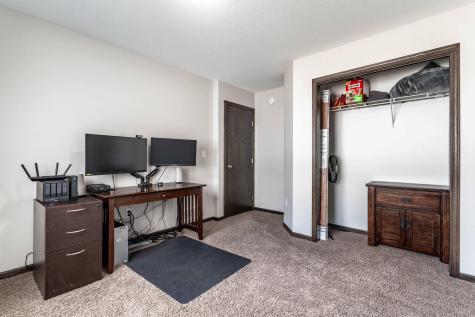 1557 Johnson Drive S Moorhead MN 56560